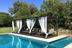 private villa in Barcelona for pool party